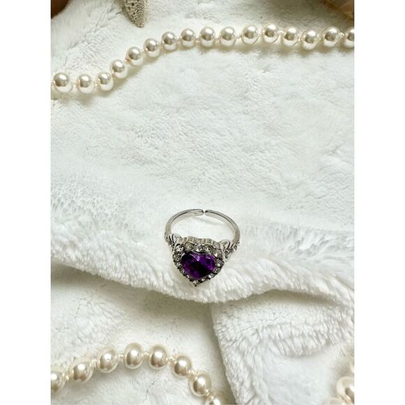 Deep Purple rhinestone heart shaped cocktail ring adjustable ￼ - Picture 4 of 4